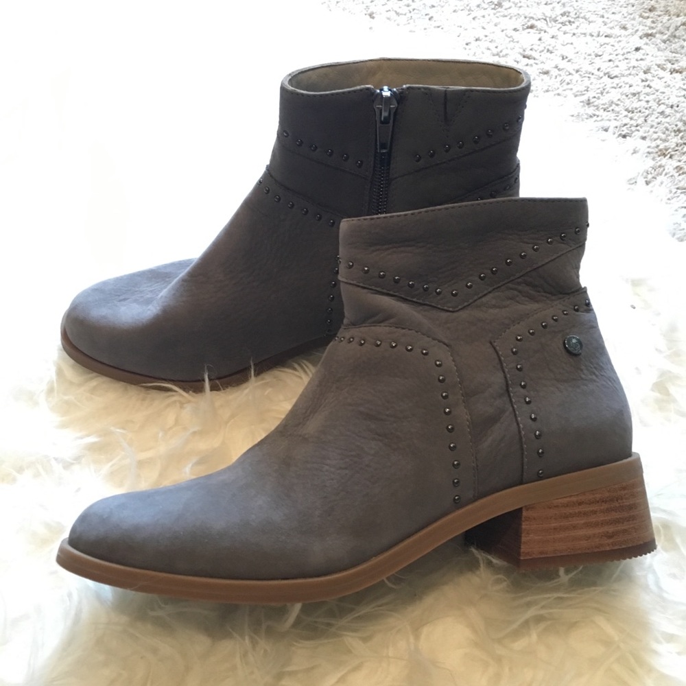 Hush puppies leather ankle boots